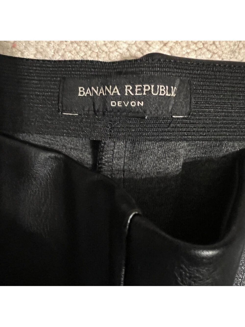 NWOT Banana Republic Vegan Leather Devon Legging Pants 8 Petite - Picture 5 of 8
